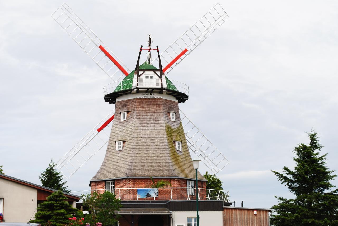 Fewo Strandstrasse - Fuehrt Auf Die Schoene Ostsee-Seebruecke Кюлунгсборн Екстер'єр фото